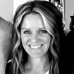 Meet your Posher, Laurie